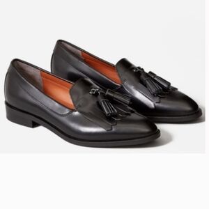 Everlane The Modern Tassel Loafer Women's Size 7.5 (NWOT -  FLAW SEE NOTES)